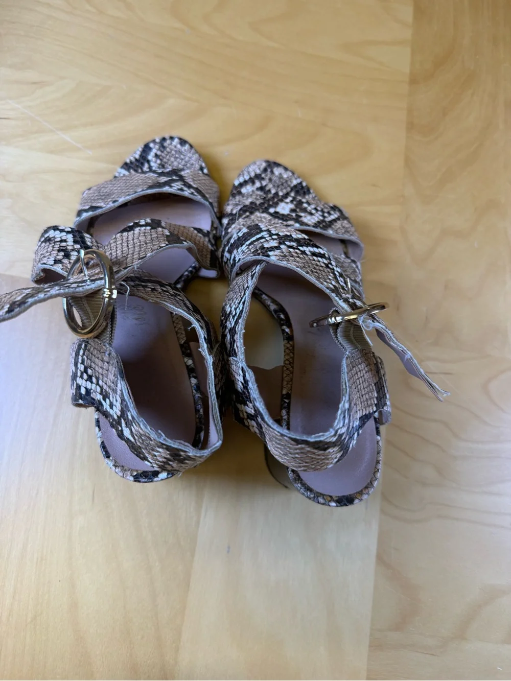 New Look chic snake